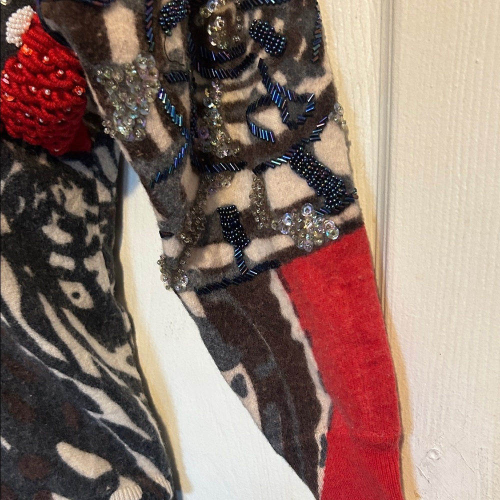Artistic Cedars Wool Beaded Patterned Sweatshirt … - image 4